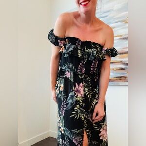 AEO Black Floral Off-The-Shoulder Maxi Dress L